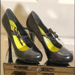 💥Final MD 💥Princess Vera Wang High 4.5 “ Heel